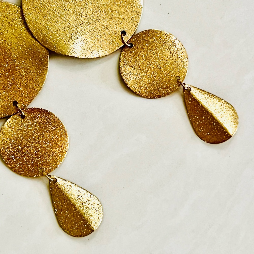 πΊπHPππΊ NWT Anthropologie Serefina Gold Disk Chandeliers - Picture 12 of 15